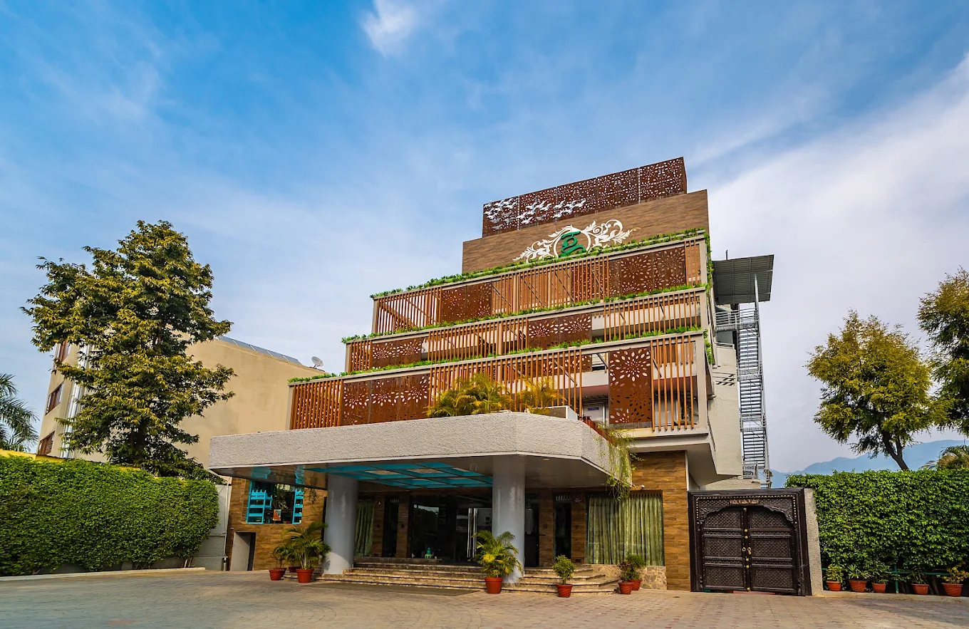 Ganga Kinare - A Riverside Boutique Hotel Ganga Kinare – A Riverside Boutique Hotel