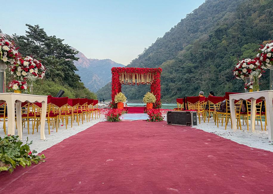 ONENESS Rishikesh by Ganga Kinare ONENESS Rishikesh by Ganga Kinare