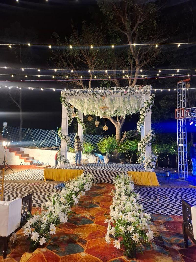 Qcent Woods Resort and Spa
