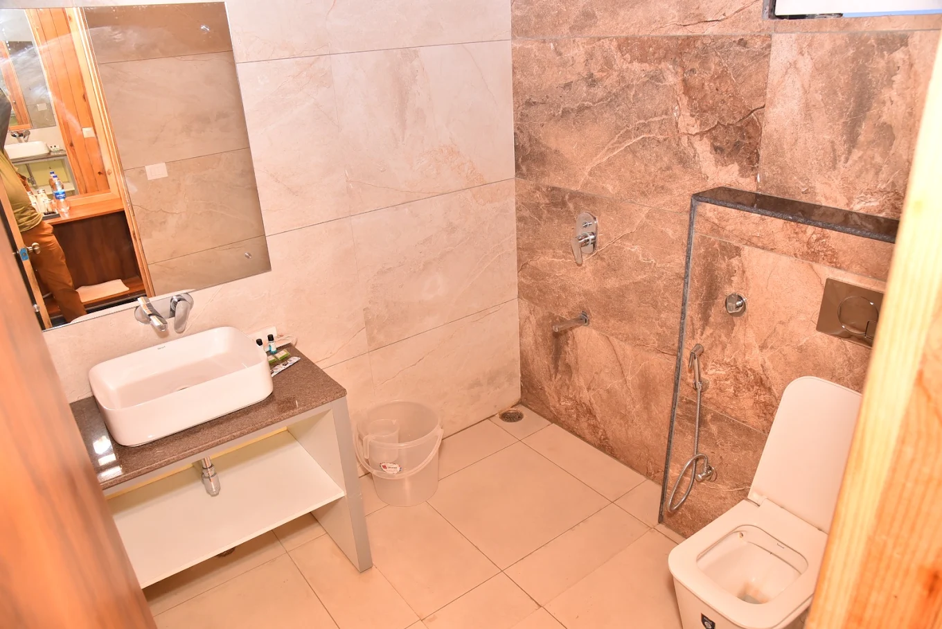 Qcent Woods Resort and Spa