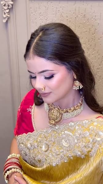 Oshin Dang Makeup