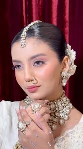 Oshin Dang Makeup