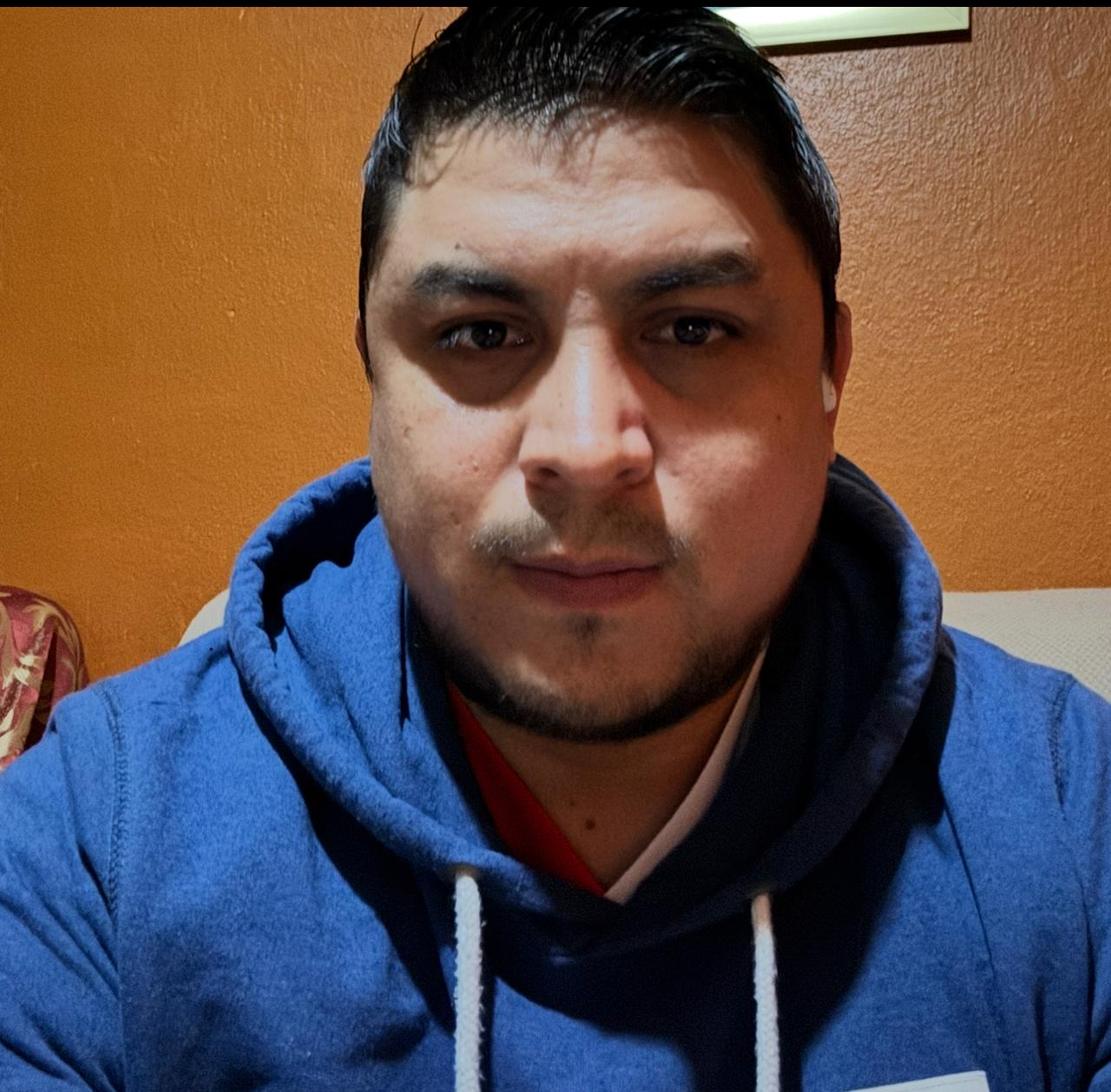 RUBEN OLIVARES GUERRERO
