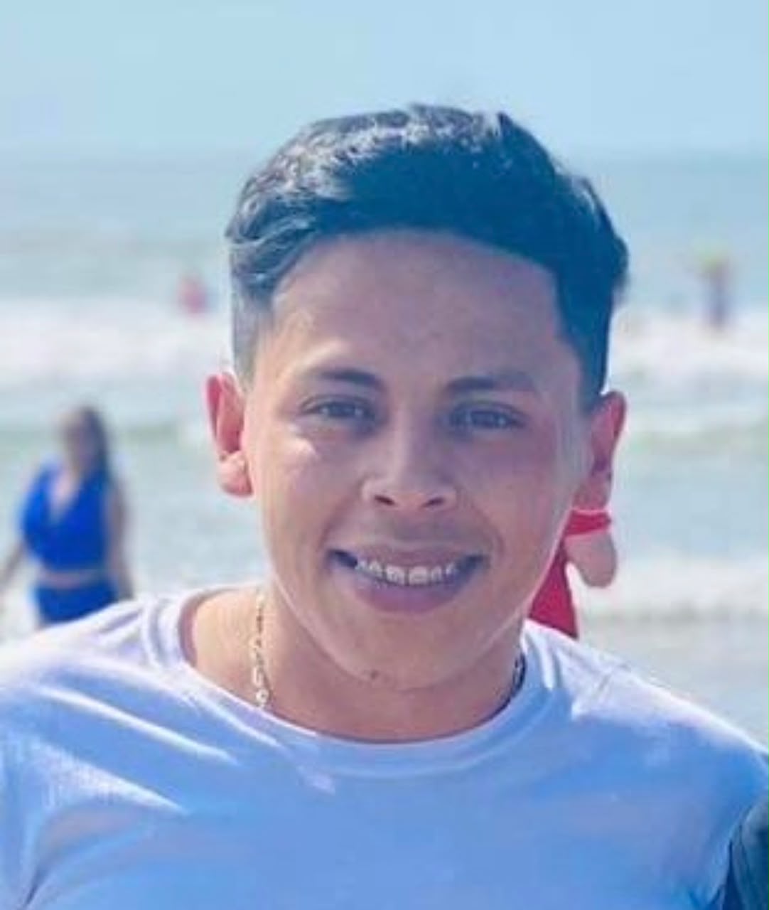 Jonathan Mares Olivares