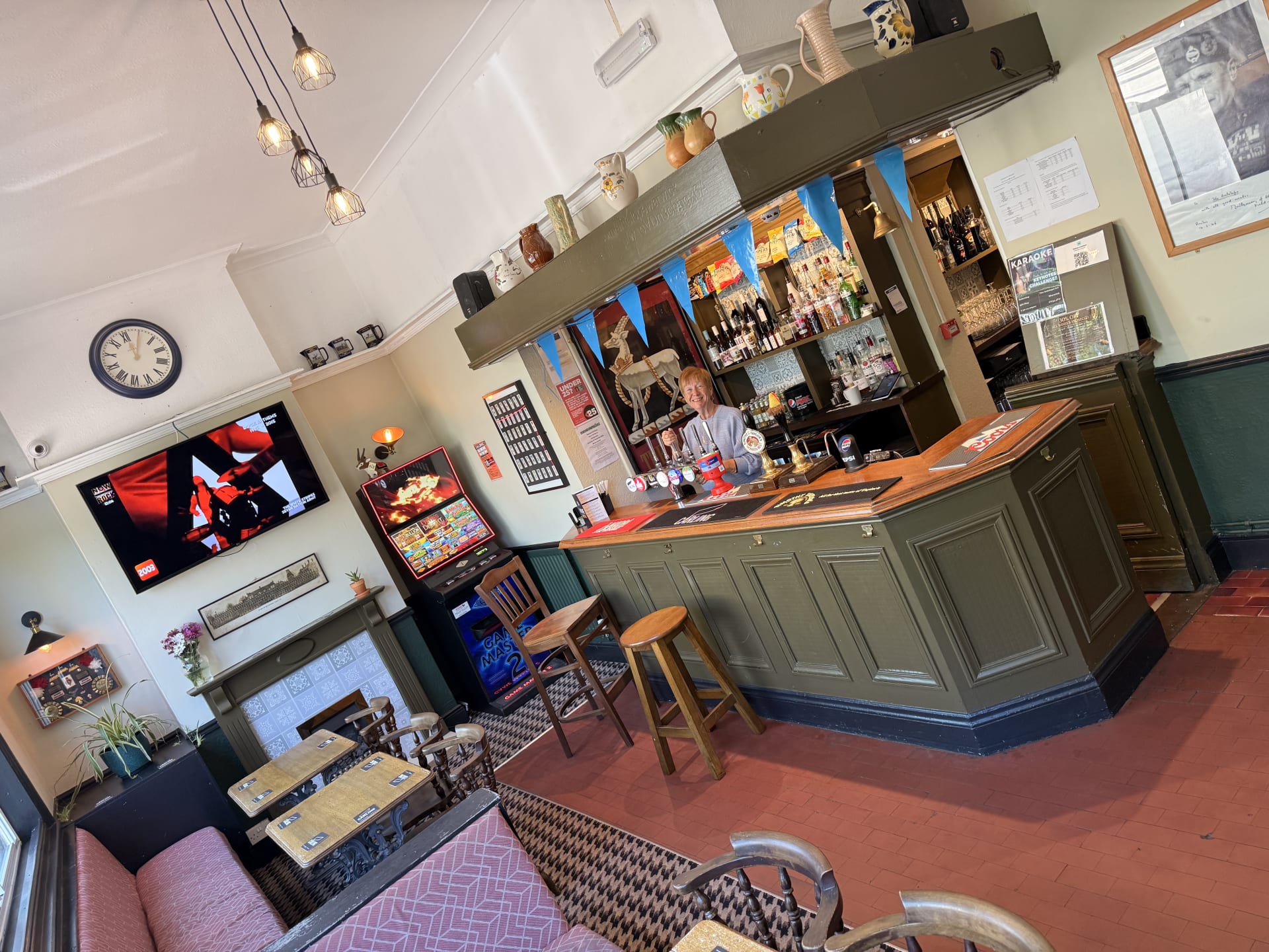 The Antelope Inn, Warwick gallery image