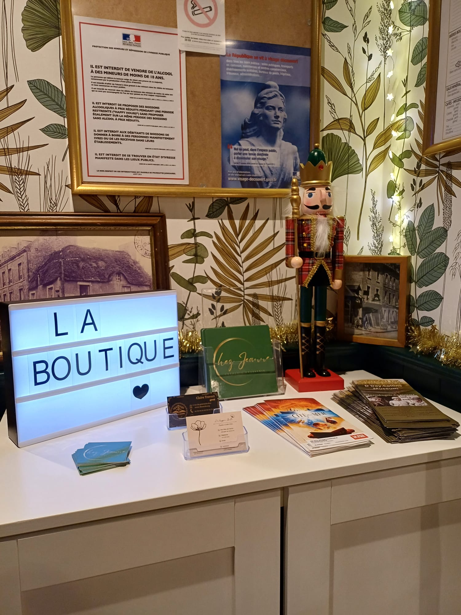 Chez Jeanne gallery image