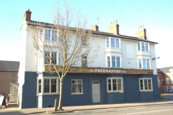 The Freemasons Arms: EXTERIOR