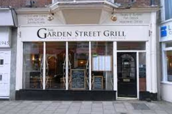 The Garden Street Grill: EXTERIOR