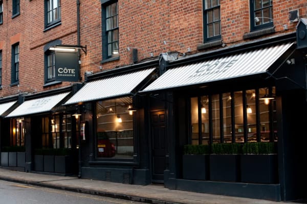 Cȏte Brasserie - Oxford: EXTERIOR