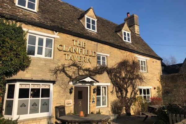 The Clanfield Tavern: EXTERIOR