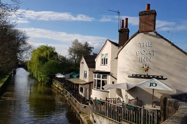 The Boat Inn: EXTERIOR