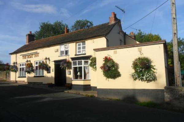 The Boat Inn: EXTERIOR