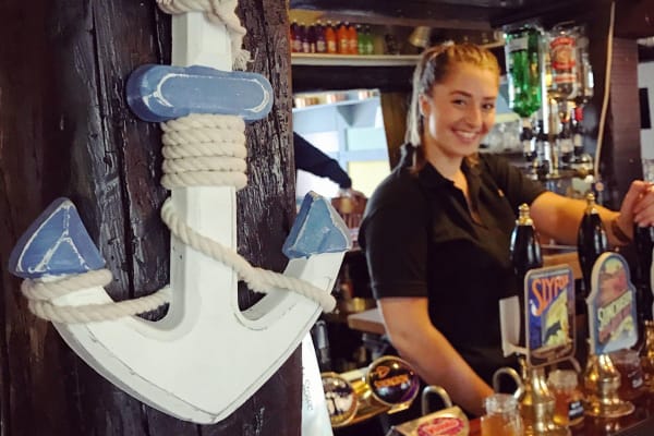 The Anchor Inn: SERVICE