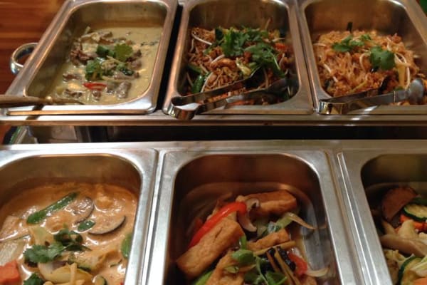 Thai Boathouse: DISHES