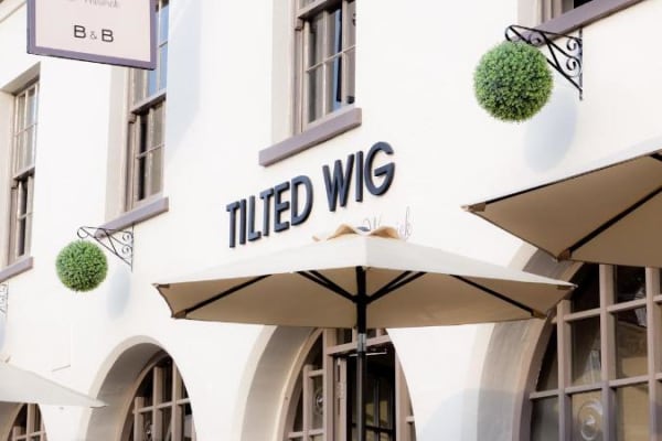 The Tilted Wig: EXTERIOR