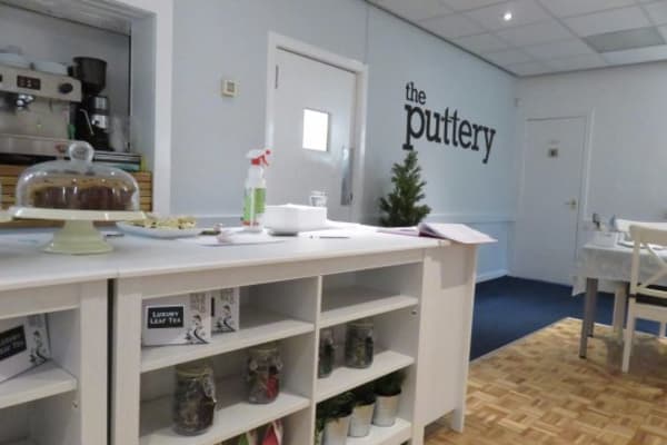 The Puttery: INTERIOR