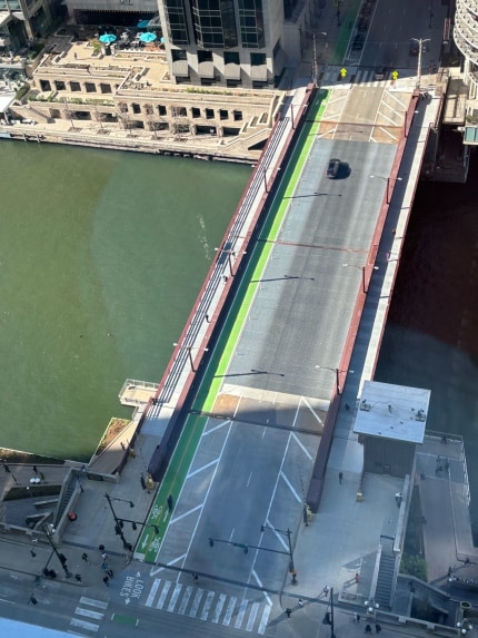 Birdseye view of Dearborn street bridge bike lane