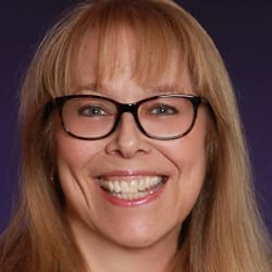 Leslie Marshman - [object Object] author