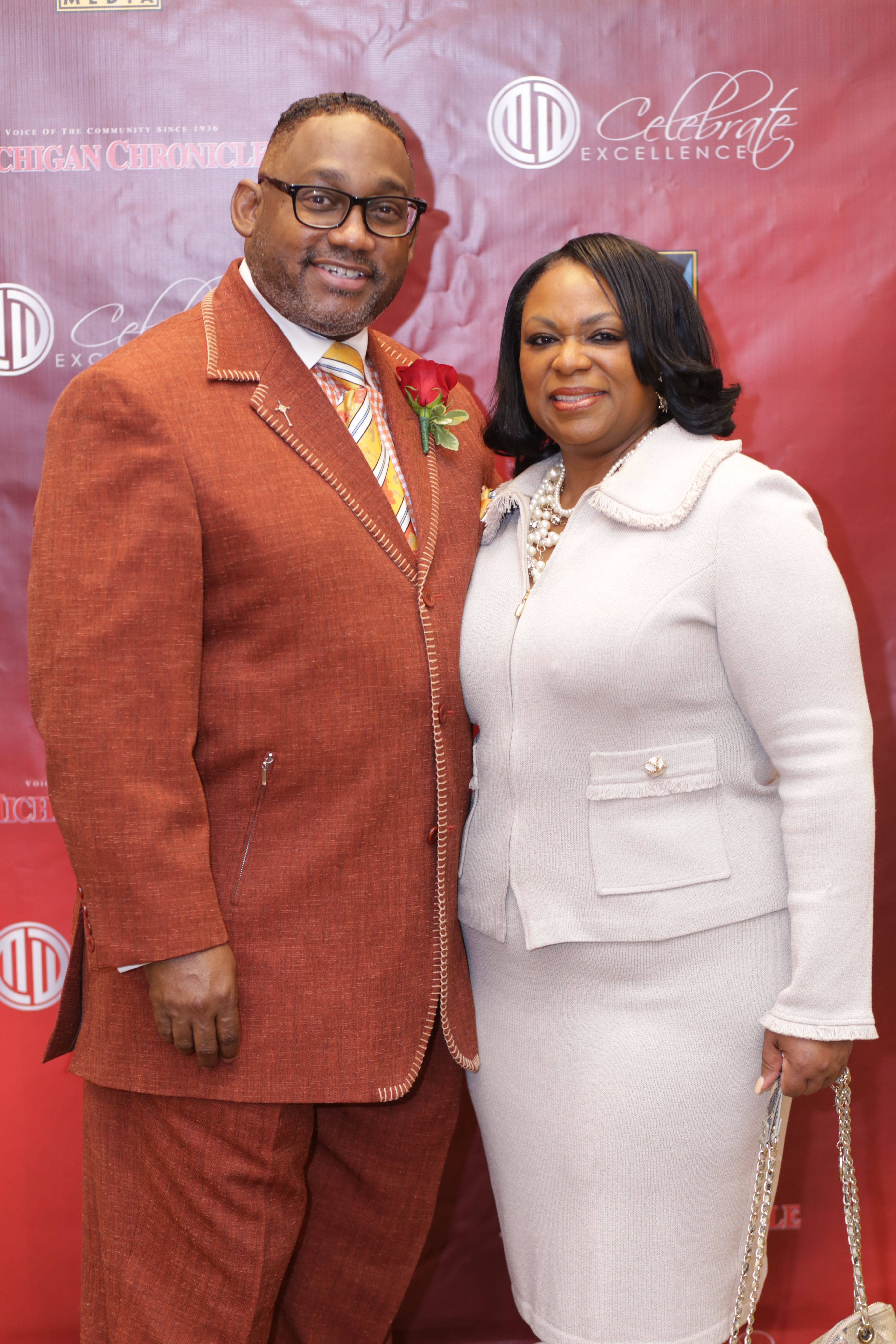 THE JAKES—Bishop T.D. Jakes and his wife, Serita Jakes, arrive on their way to the preacher’s 35th Anniversary Celebration at the AT&T Winspear Opera House in Dallas. Jakes was also expected to attend a major Christian racial reconciliation conference.