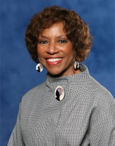 joyce-hayes-giles-1x11