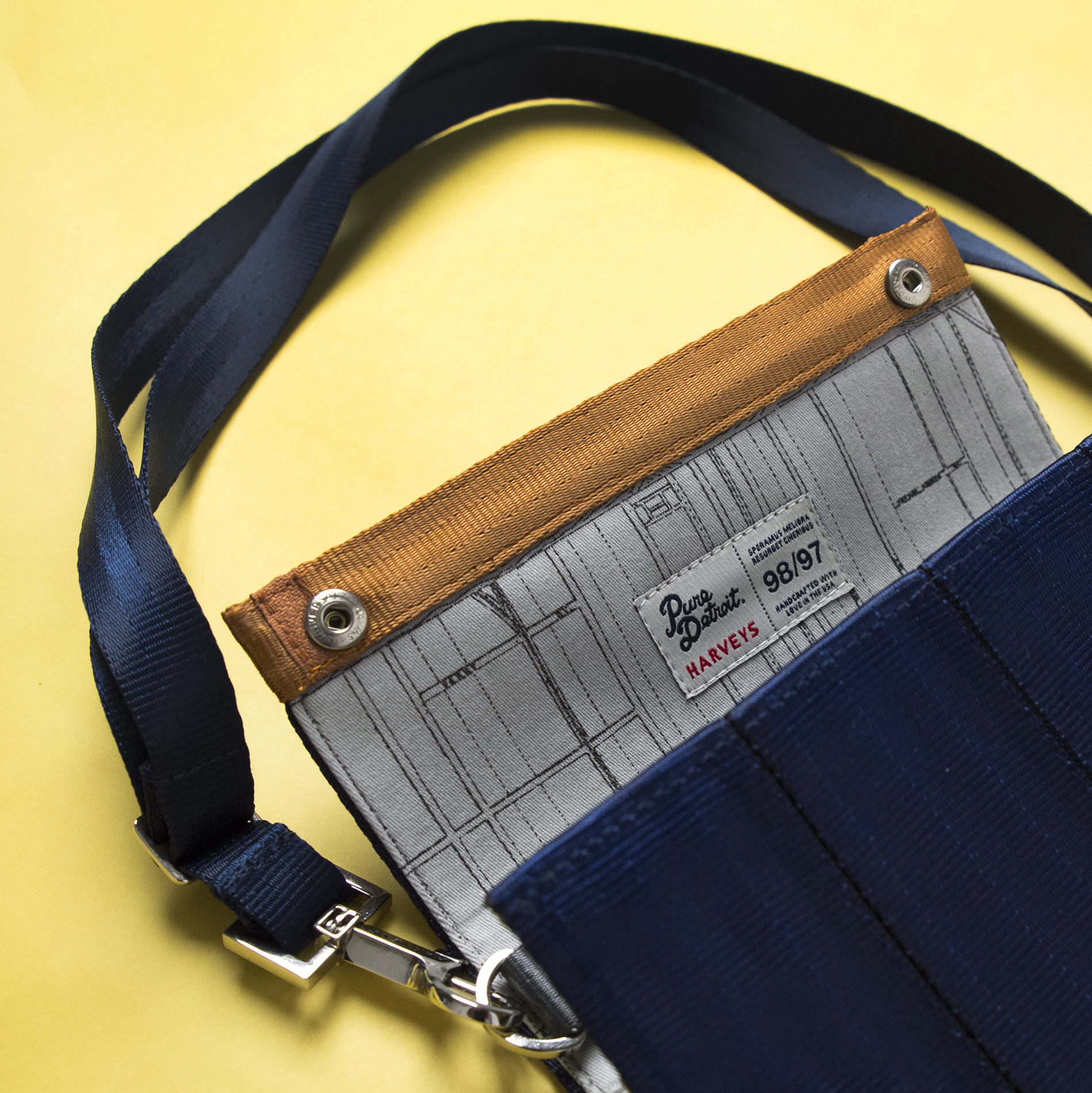 Harveys seatbelt bags top past limited editions