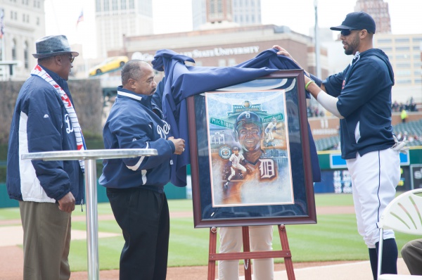 Tigers Negro League-1-8