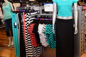 Media_Default_Holiday20Fashion_NEN5-140206-060