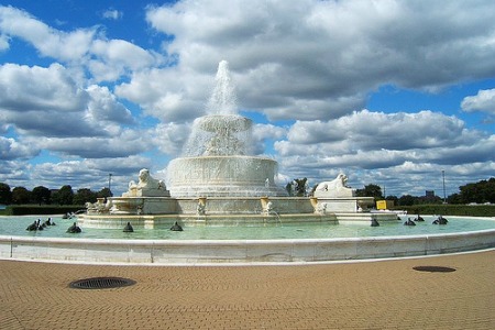 belle_isle_fountain.jpg