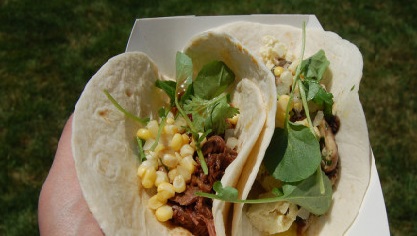 MEXICAN-RESTAURANTS-TACO-TRUCKS-MEXICANTOW-large570.jpg