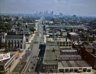 Woodward_Ave_Detroit_1942.jpg
