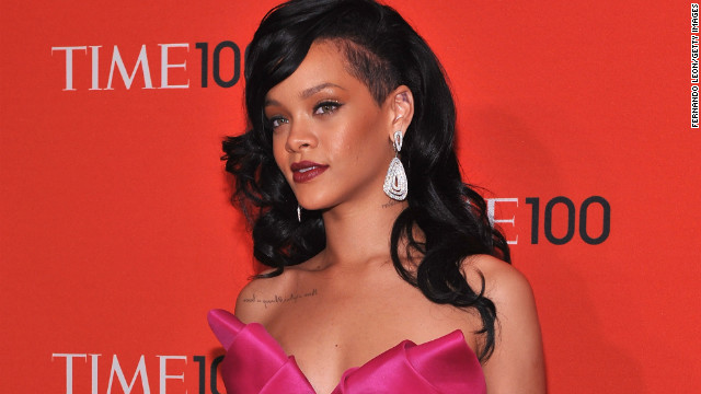 rihanna_22.jpg
