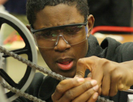 r-DETROIT-ROBOT-huge