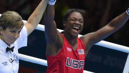 Claressa Shields_celebrates_150046454_620x350