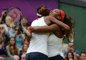 venus serena_hugging_opt