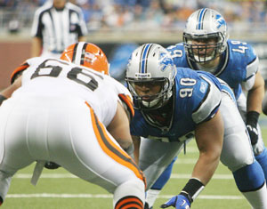 300Ndamukong-getting-down