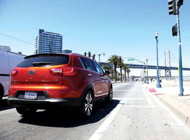 380pxKia-Sportage---Rear-Street