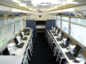 300px2008-eBus-interior-4