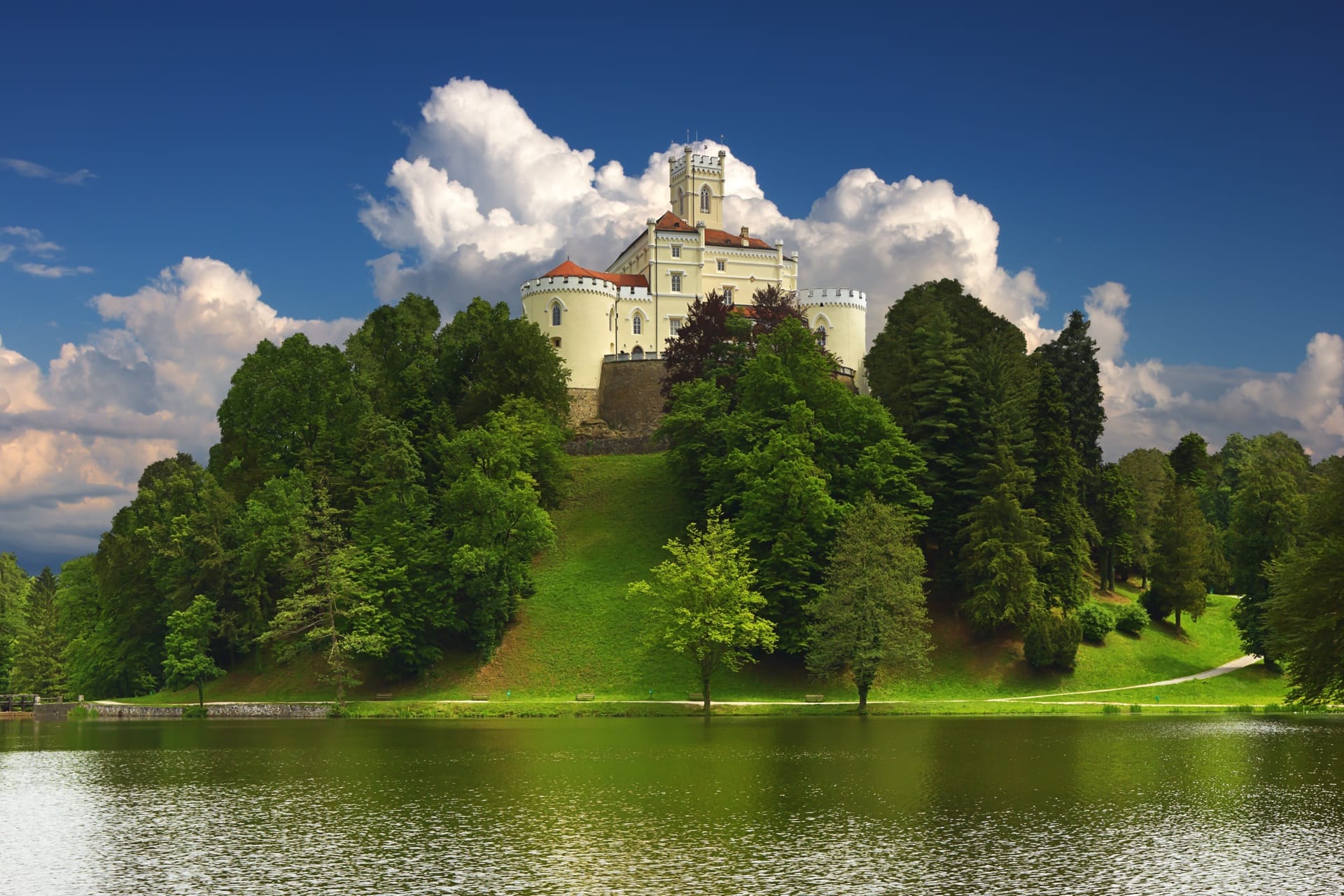 Medieval landmarks of Šibenik - 4 fortresses and a World Heritage List  cathedral - RealCroatia