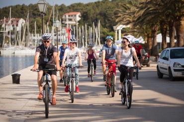 Bike, hike & savour the flavours and aromas of the Hvar Island