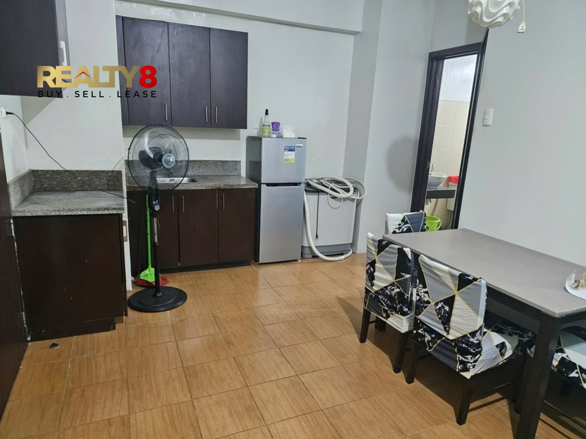 𝘾𝙤𝙣𝙙𝙤𝙢𝙞𝙣𝙞𝙪𝙢 𝙐𝙣𝙞𝙩 𝙞𝙣 𝙋𝙞𝙤𝙣𝙚𝙚𝙧 𝙒𝙤𝙤𝙙𝙡𝙖𝙣𝙙𝙨