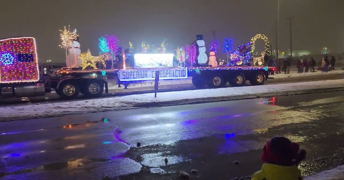 Thunder Bay Parade of Lights 2023 in Ontario Rove.me