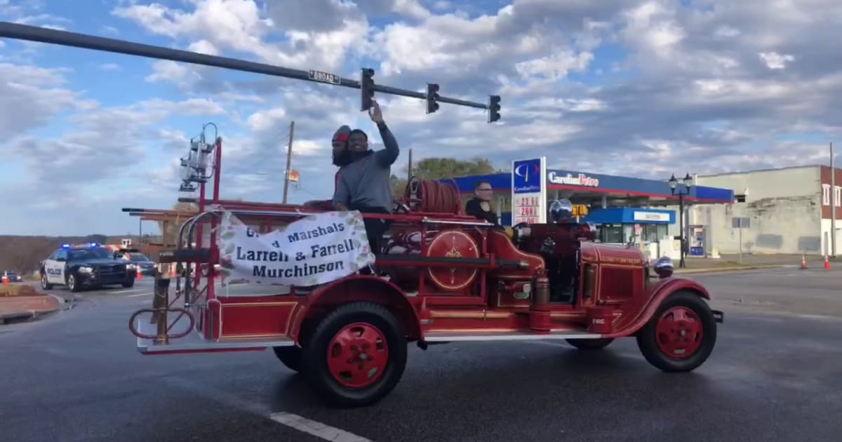 Elizabethtown Christmas Parade 2023 in Kentucky Rove.me