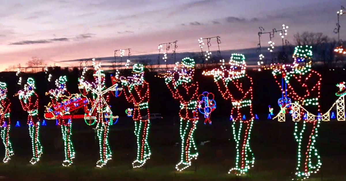 Hersheypark Christmas Lights & Candylane 20242025 in Pennsylvania