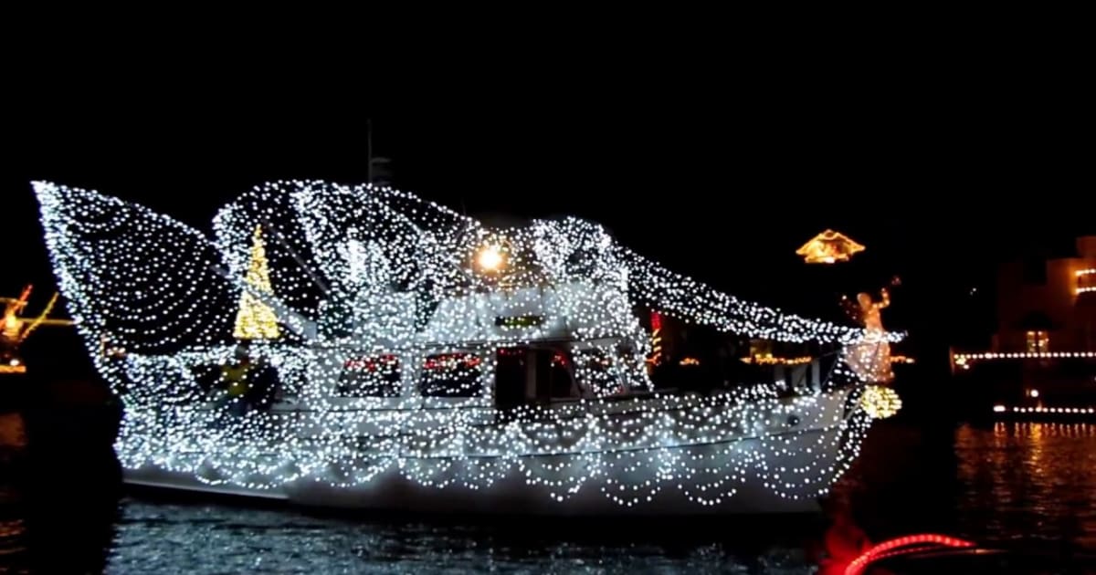 Huntington Harbour Boat Parade 14 Dec 2019