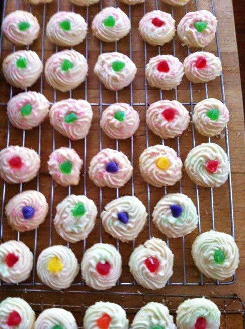 Easy 3-Ingredient Whipped Shortbread Cookies