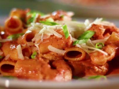 Spicy & Creamy Syracuse Chicken Riggies Pasta Recipe