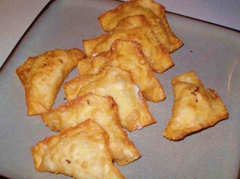 Crispy Crab Cream Cheese Rangoons: An Easy Appetizer