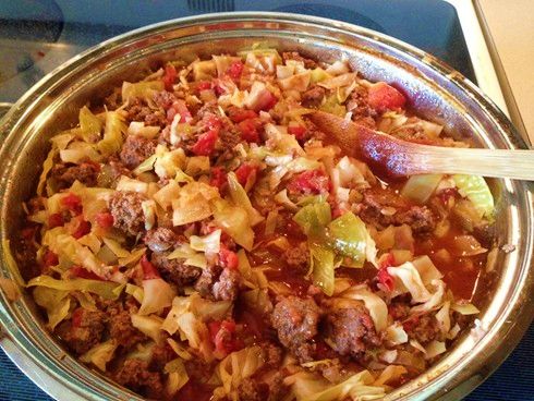Hearty Ground Beef and Cabbage Soup