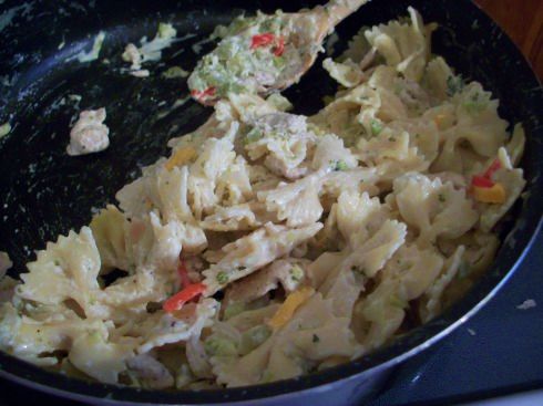 Creamy Chicken and Broccoli Bowtie Pasta