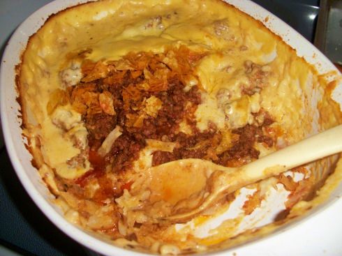 Hearty Cajun Beef and Potato Casserole with Cheese